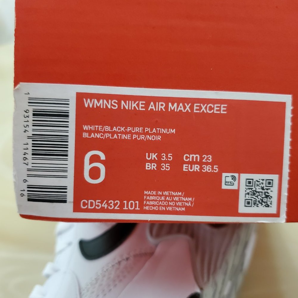 Nike Air Max Excee - Picture 12 of 13